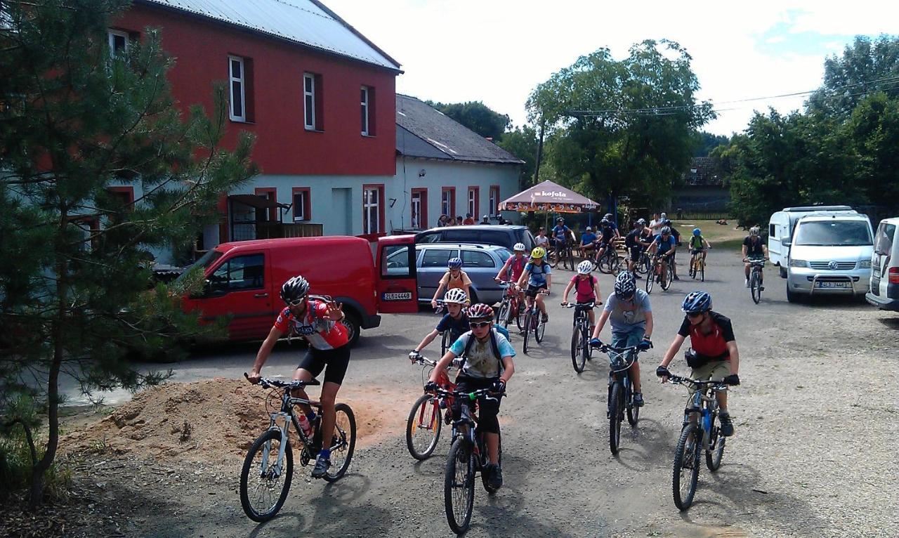 Penzion Slunecno Dobšín Bagian luar foto